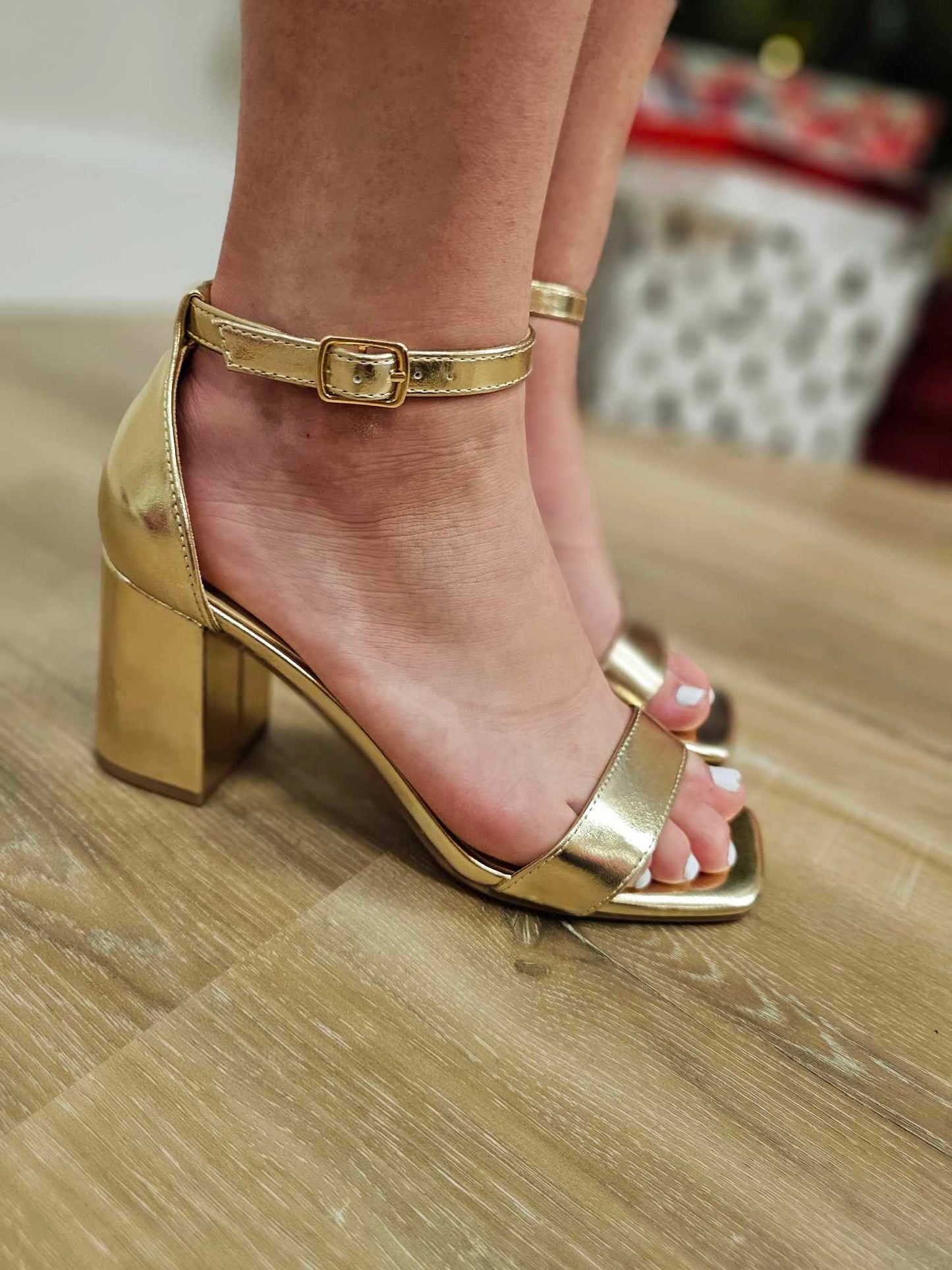 Larch Metallic Gold Heel