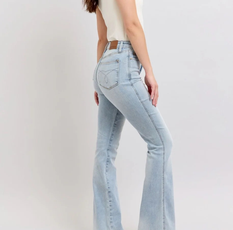 Judy Blue High Waisted Tummy Control Bootcut Jeans