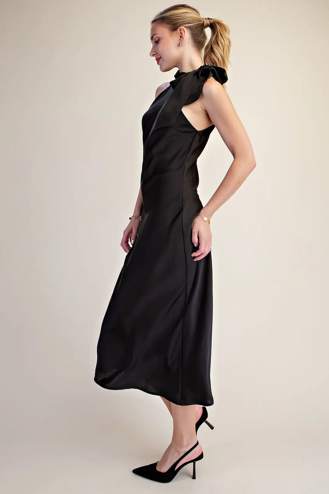 Lovely Evening- Halter Dress