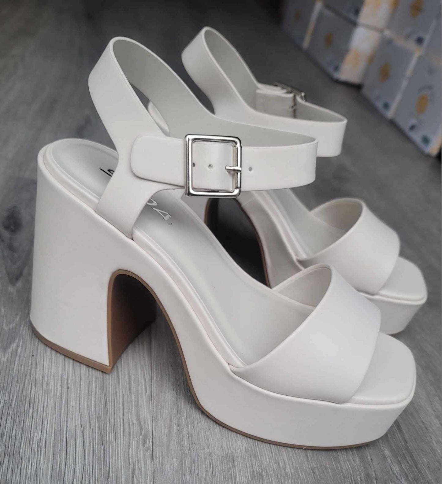 Launch Heel - WHITE