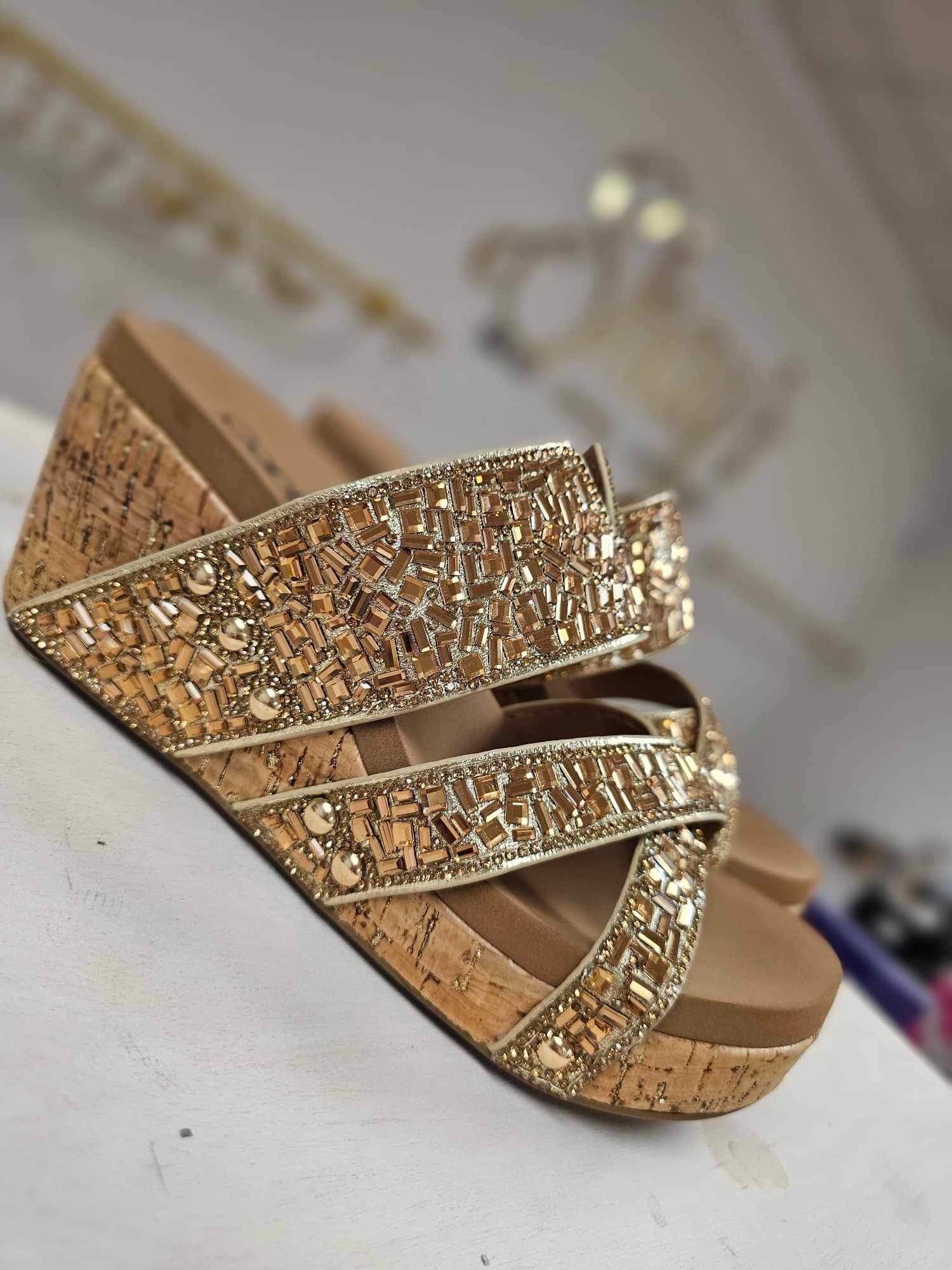 Corky's Sparkler Wedge - Gold