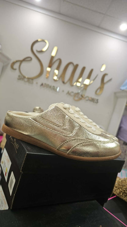 MacKay - Gold Slip On Tennis