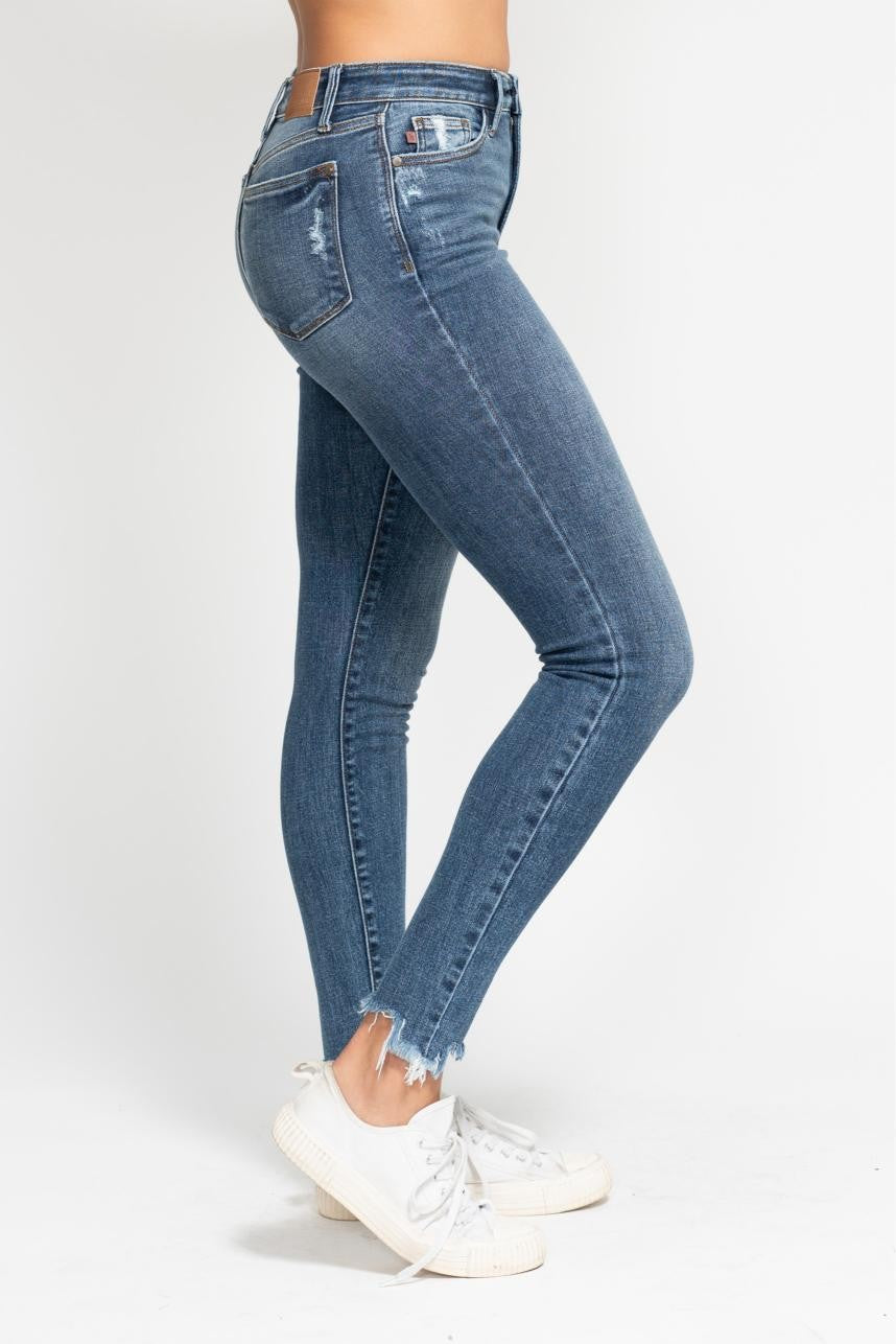 Judy Blue- HW Skinny w/ Destroy & Shark Bit Hem