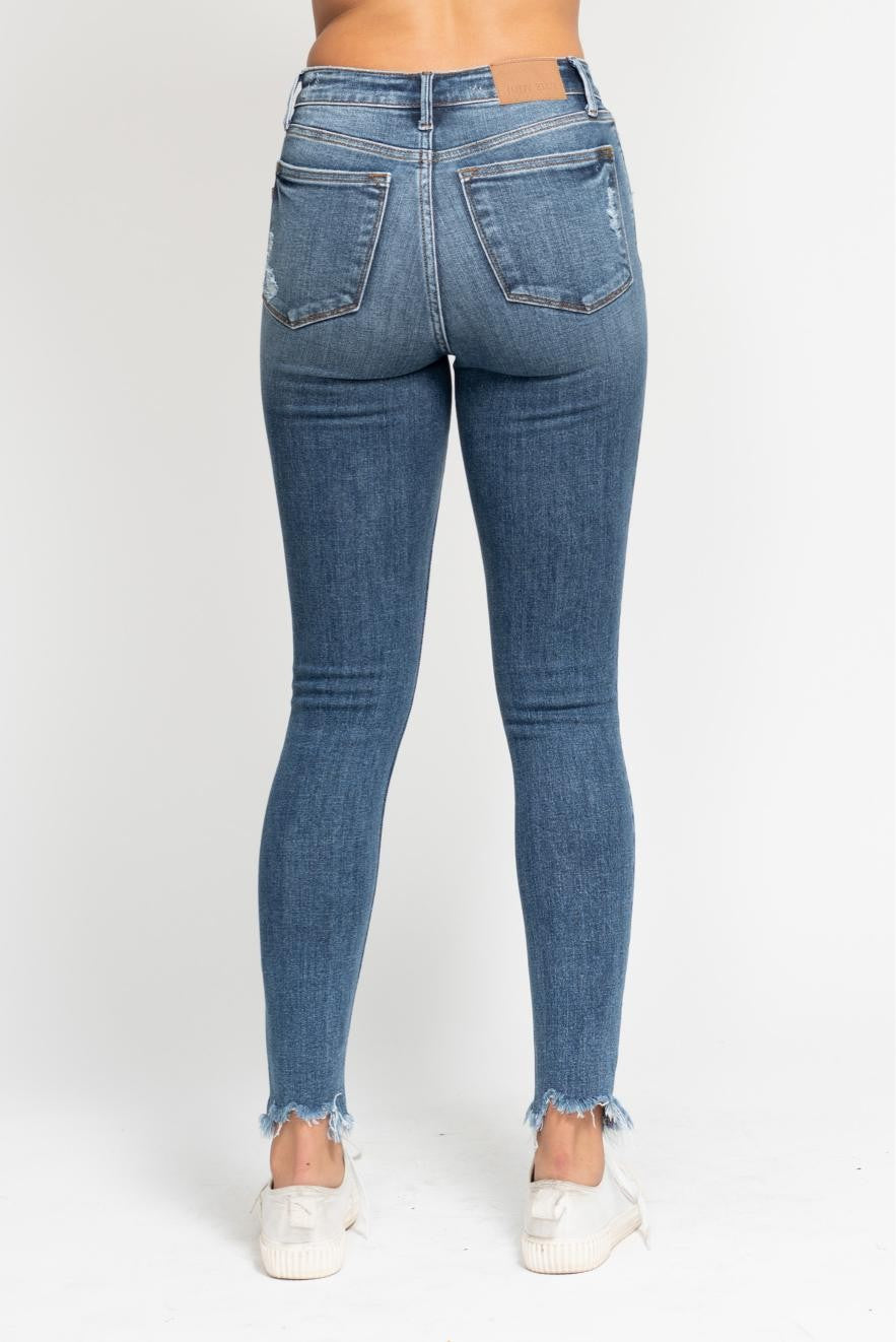 Judy Blue- HW Skinny w/ Destroy & Shark Bit Hem