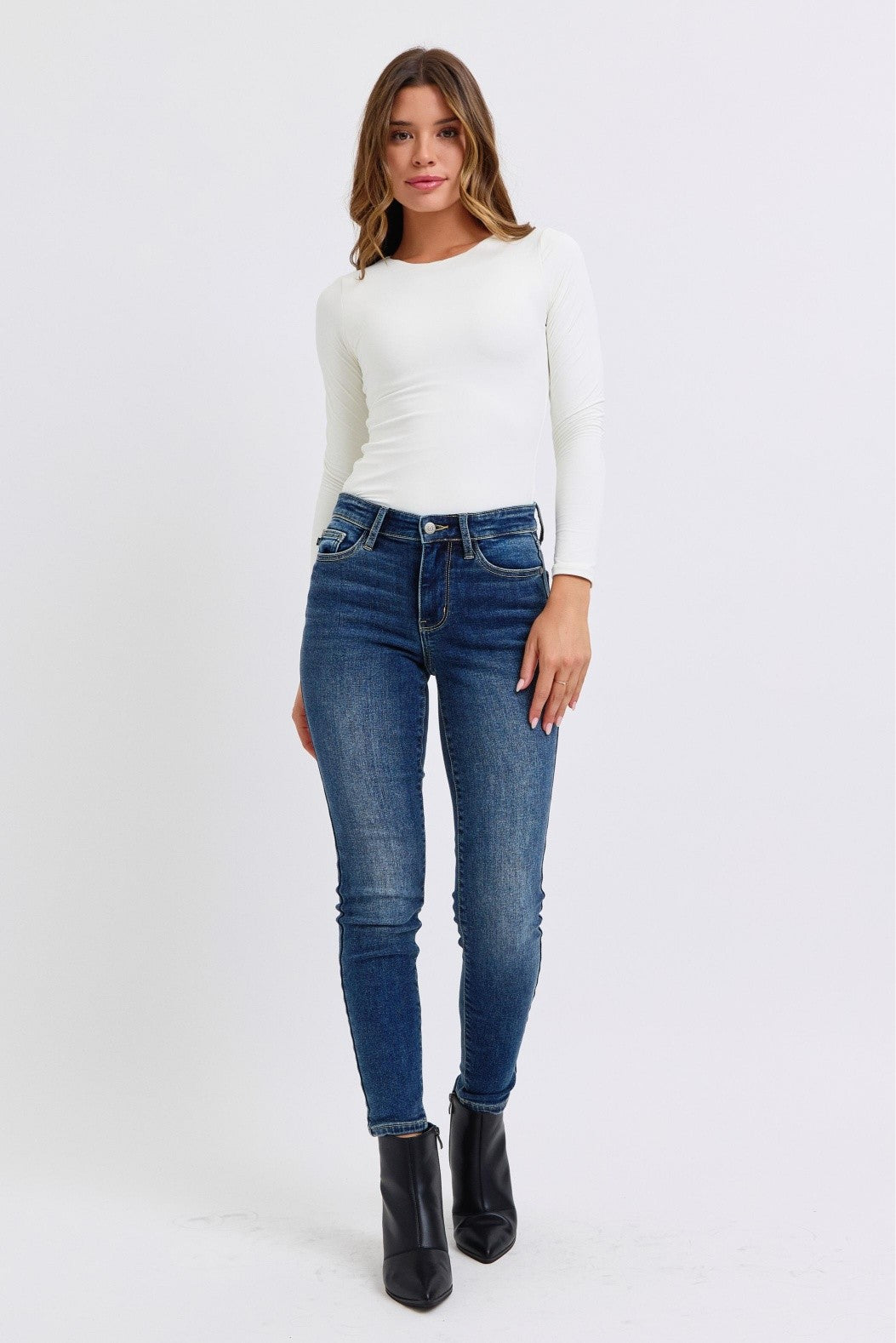 Judy Blue- MR Thermal Skinny