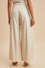 Fancy- Pleated front woven pants
