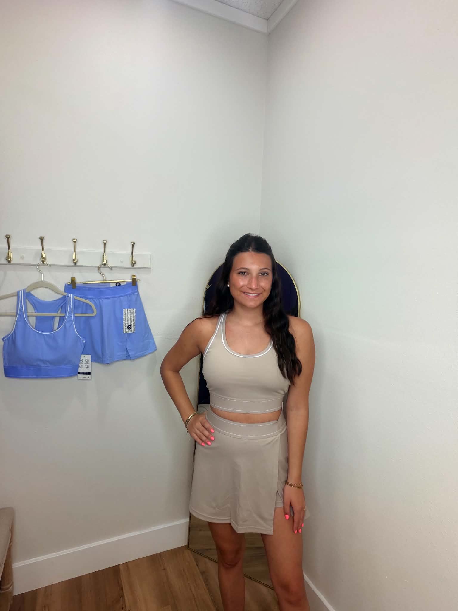 Double stripes sports bra with skorts activewear tennis set