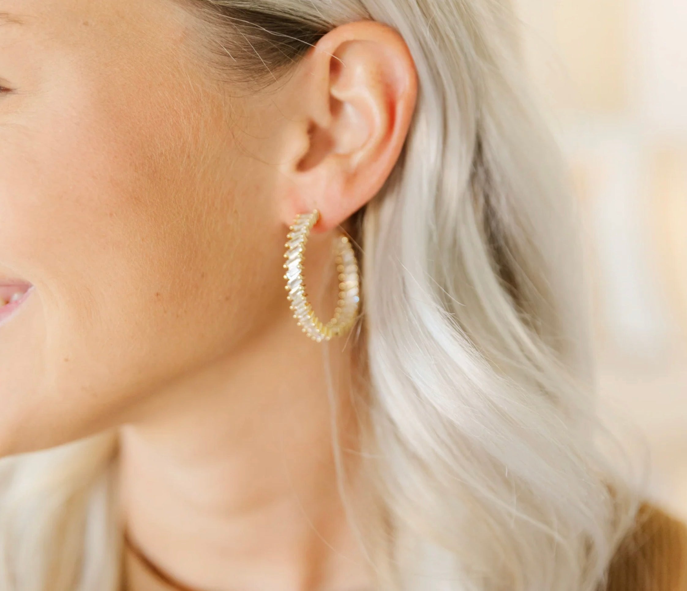 Taylor Shaye Pretty Girl Hoops