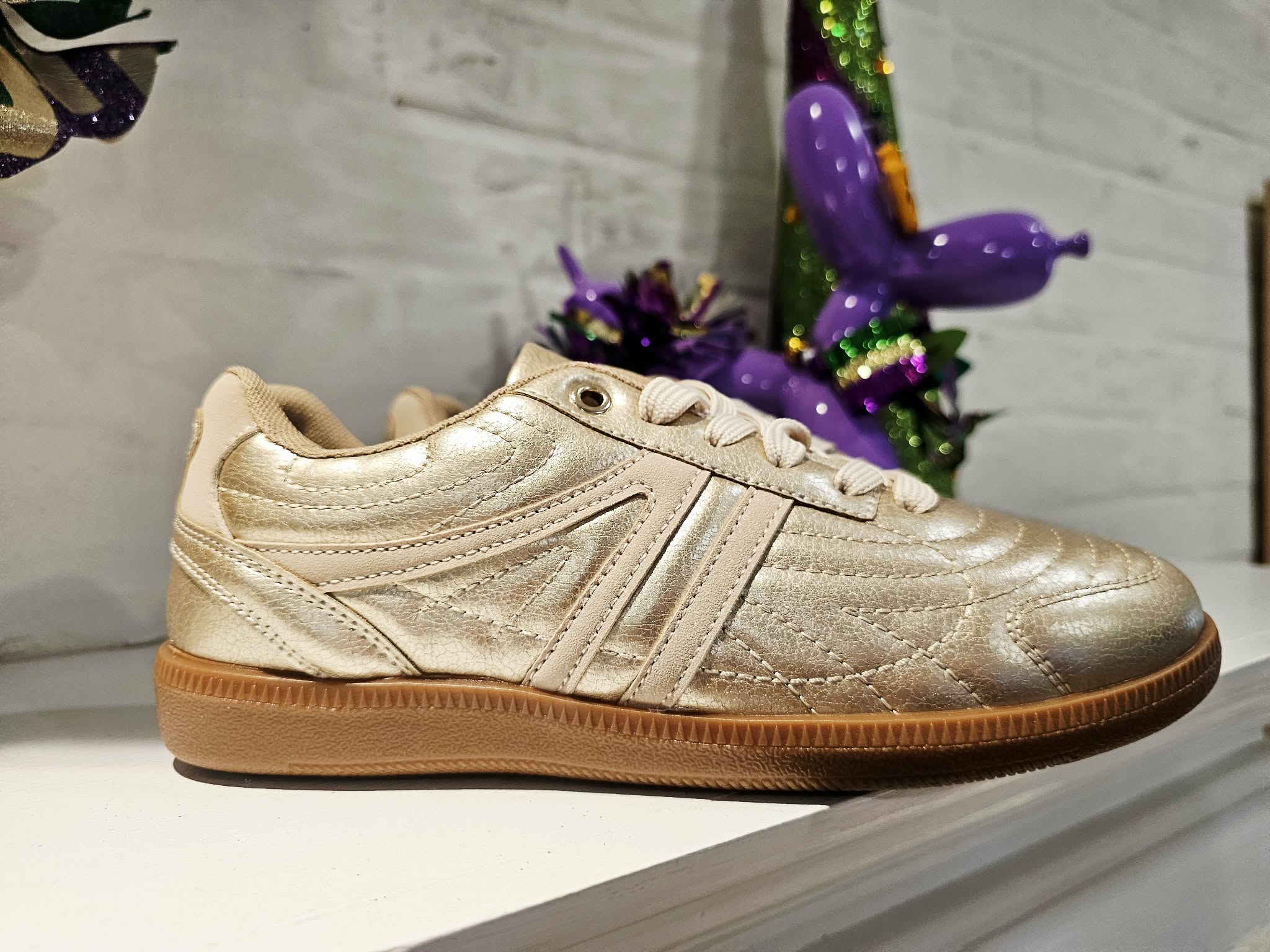 Great: Gold Tennis
