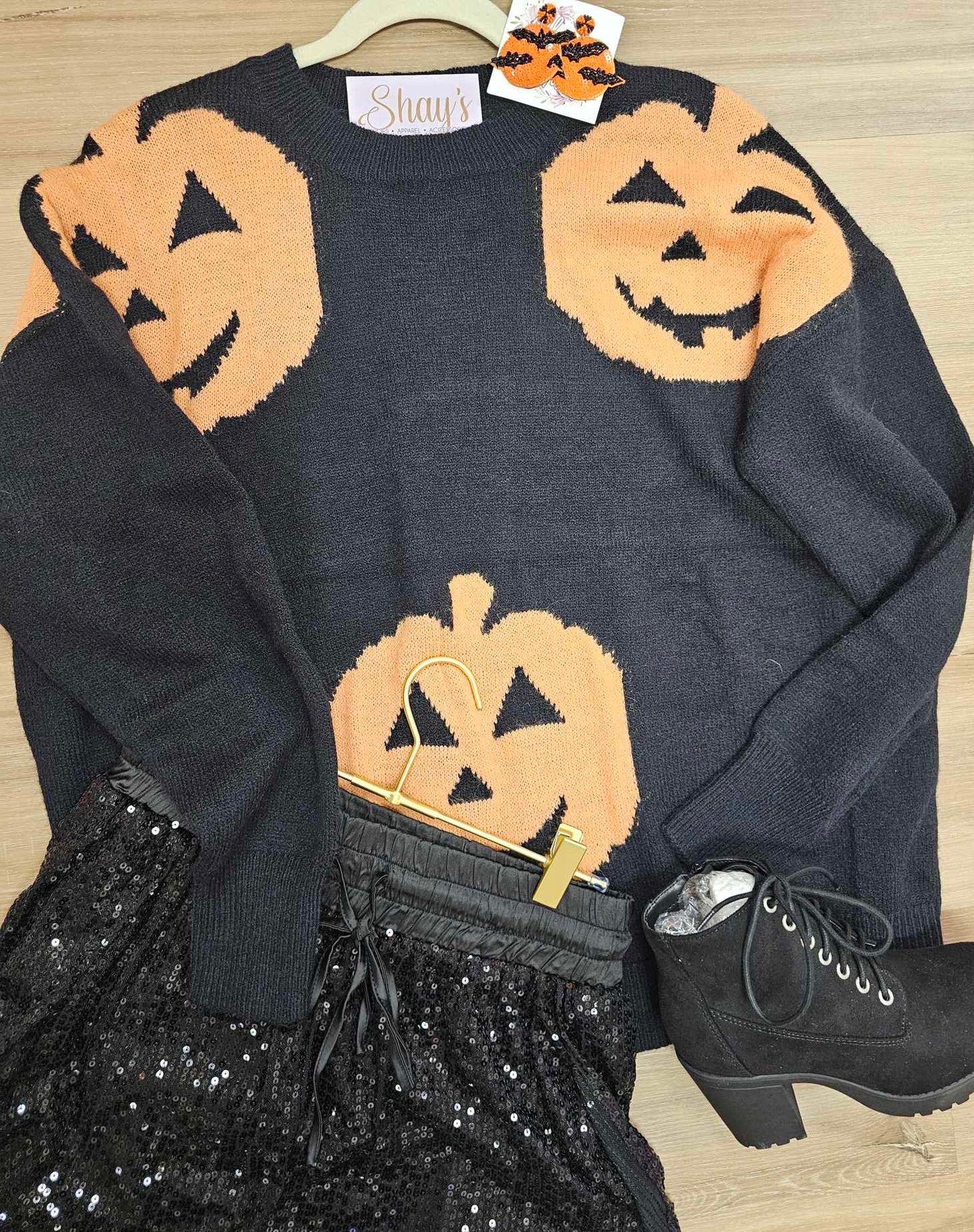 BIG PUMPKIN EMBROIDERED SWEATER