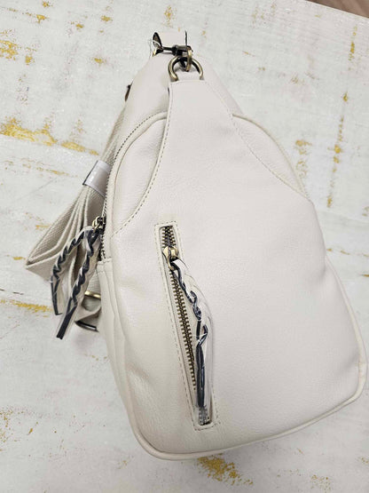 Nikki- Dual Compartment Sling Pack