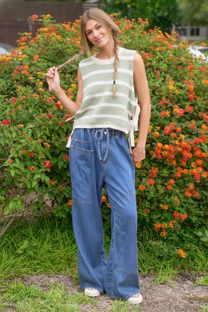 Maci- crochet side tie top