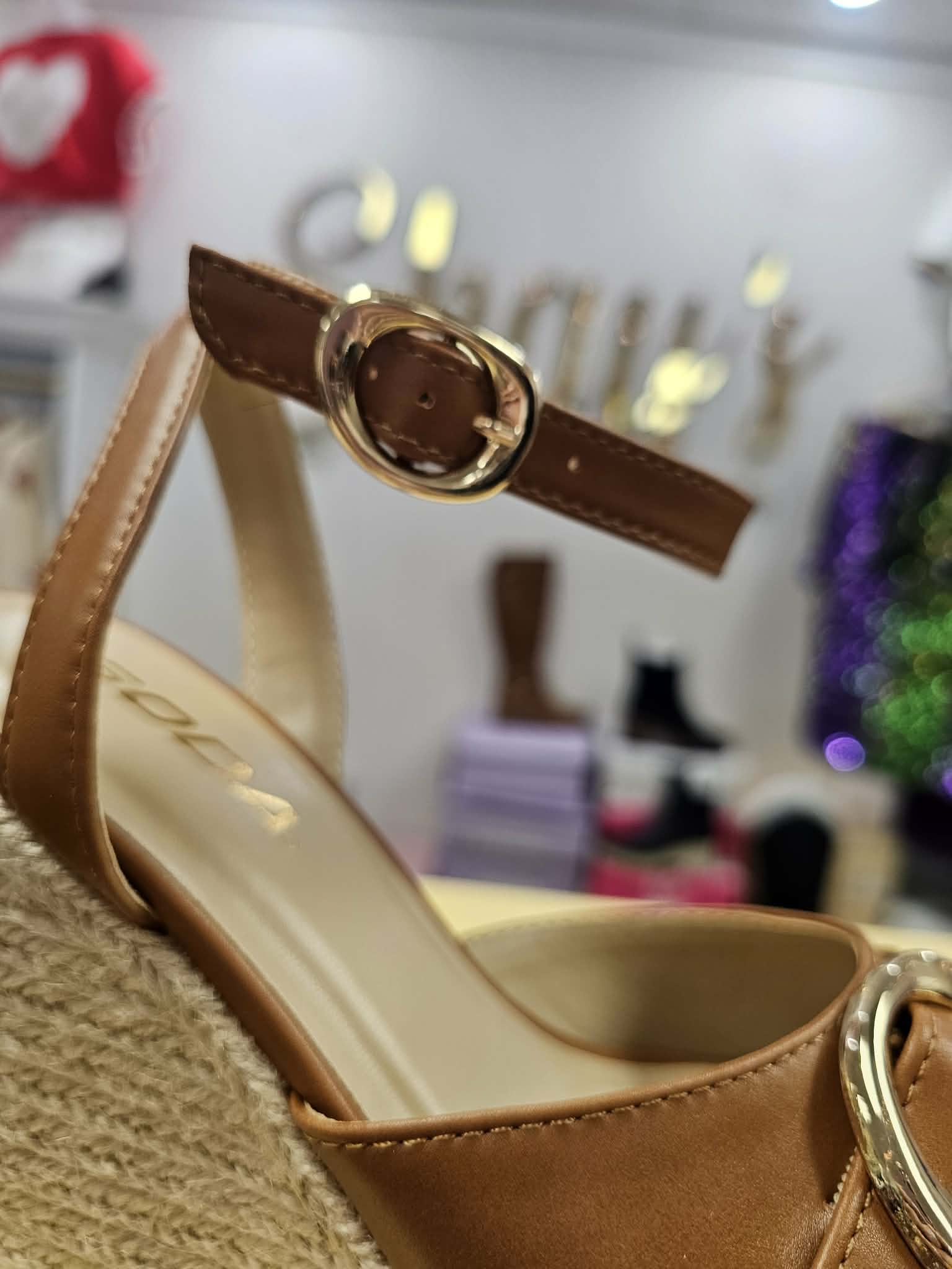 HEST - Wedges