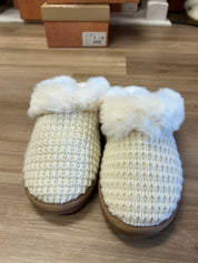 SWEATER SLIPPERS