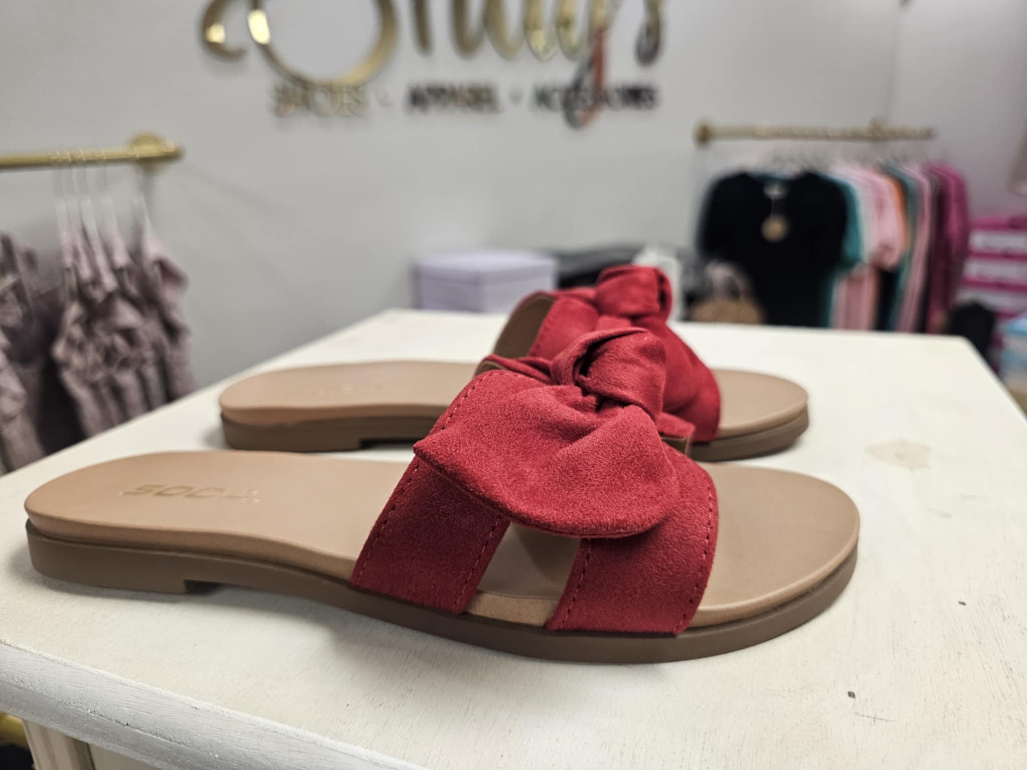 Writer Bow Sandal