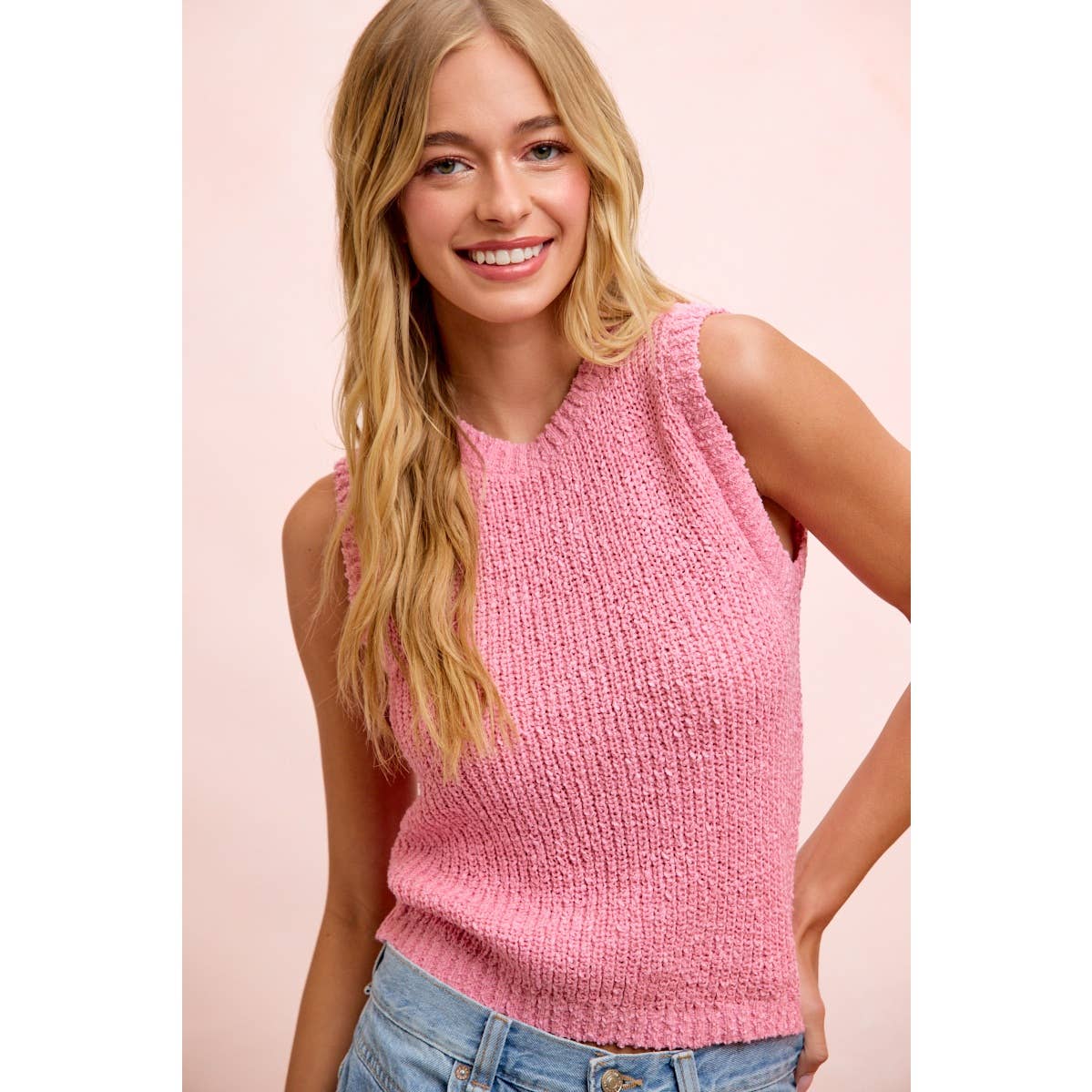 JESSIE- TEXTURED KNIT SLEEVELESS TOP