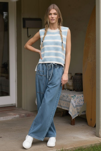 Maci- crochet side tie top