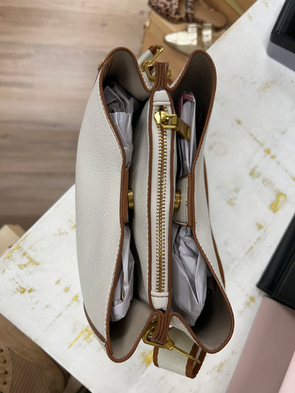 Corinna Bucket Bag - Off White