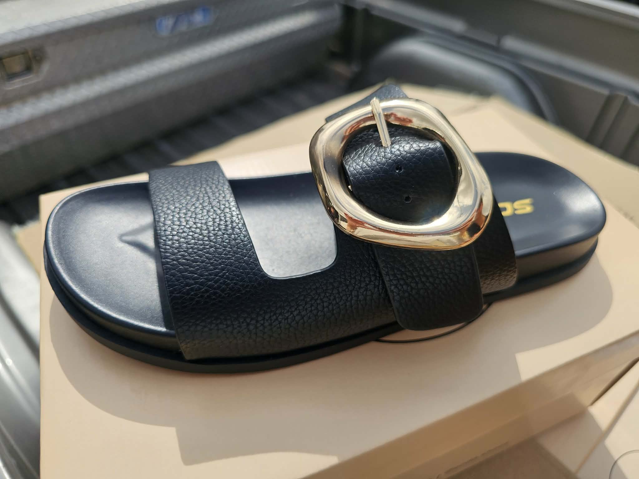Speed- Black Sandals