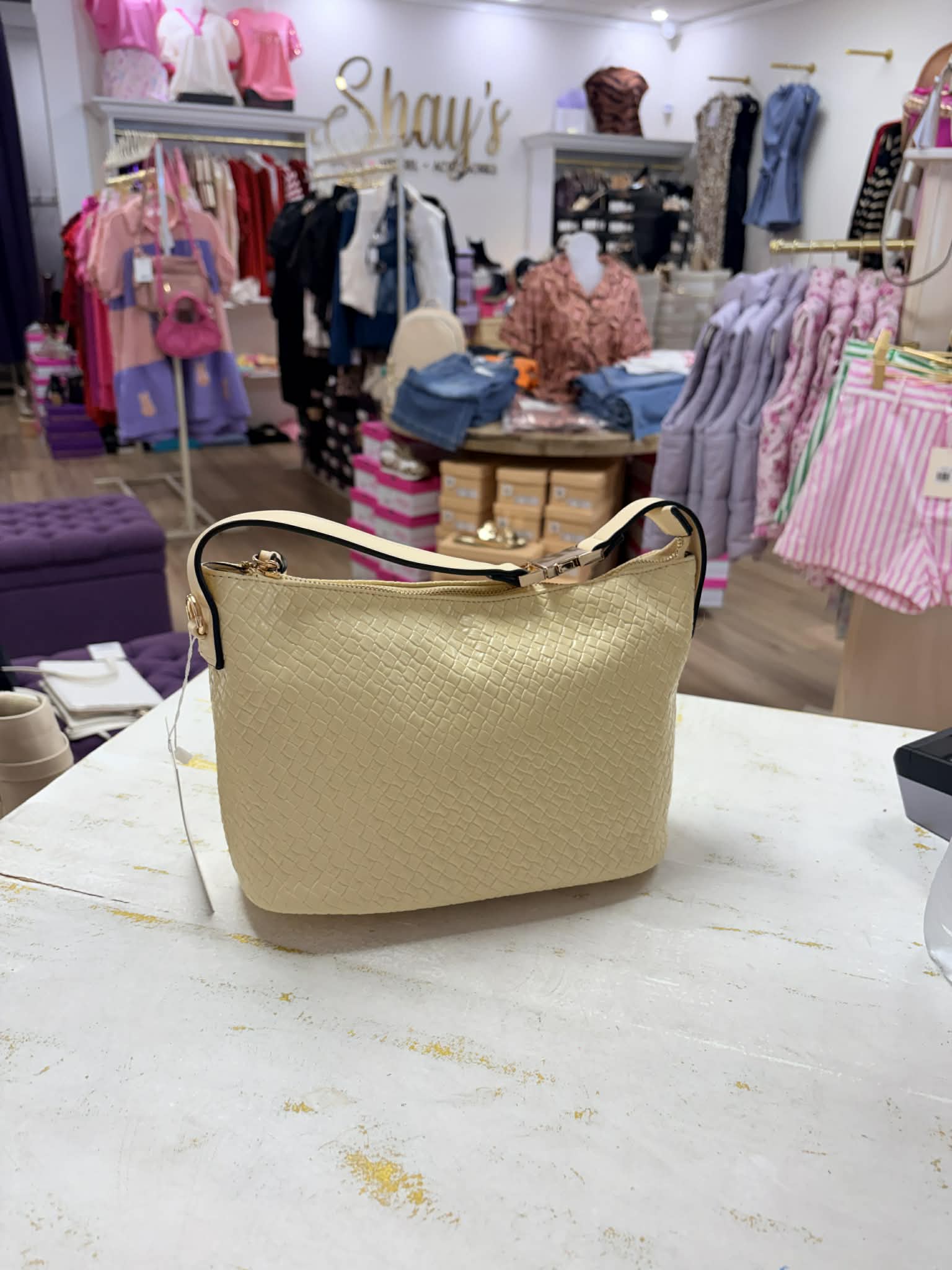 KINSLEY- Bucket Bag