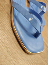 Pointer Thong Sandal