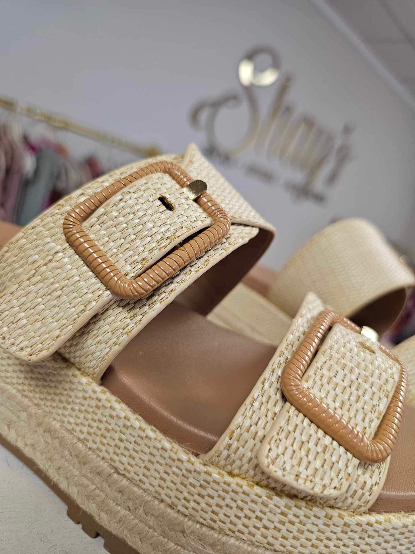 Funny- Natural Raffia 2 Buckle Platform