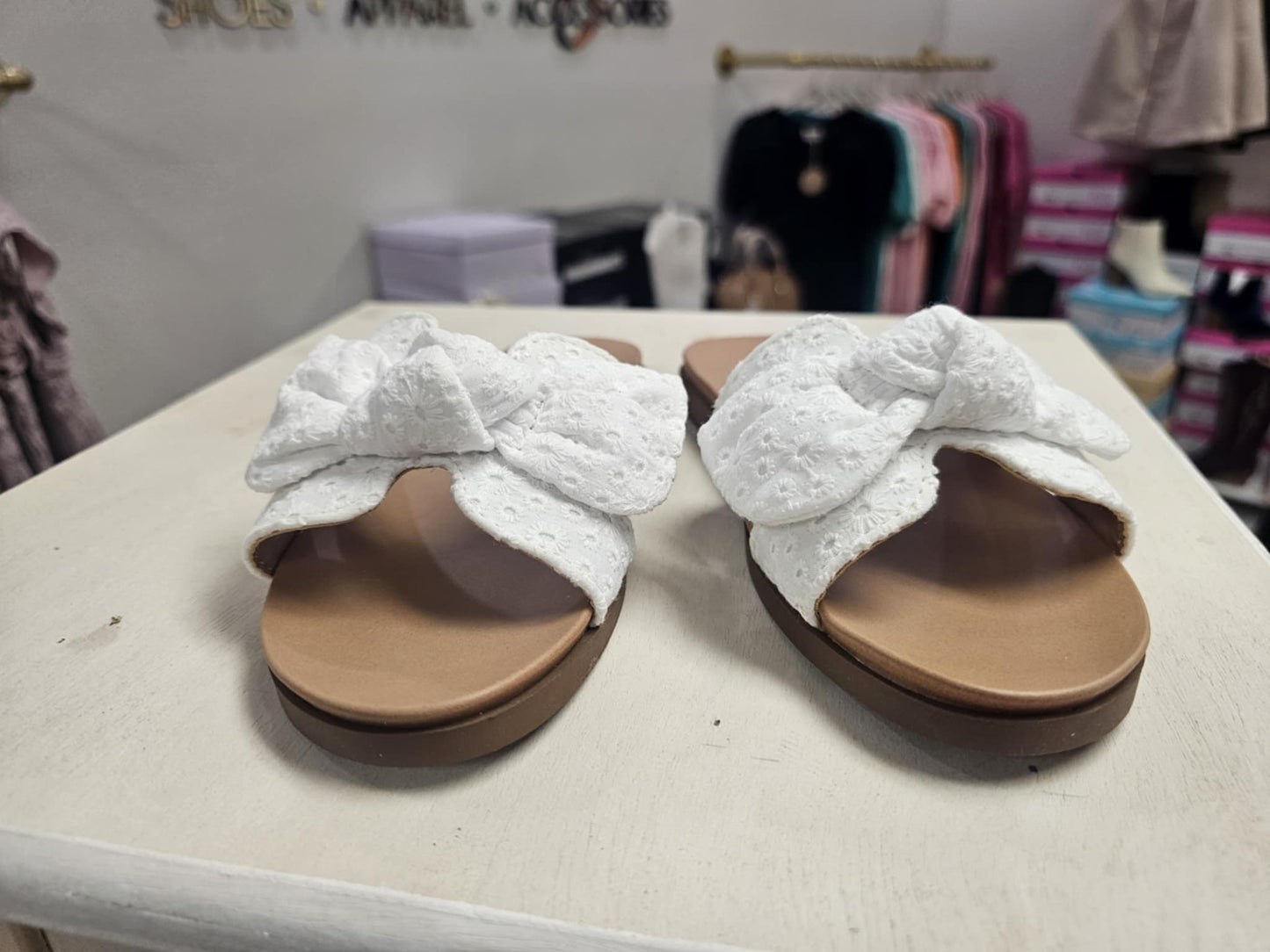 Writer Bow Sandal