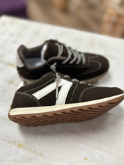 Justine Sneakers