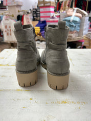 DASHING BOOTIES
