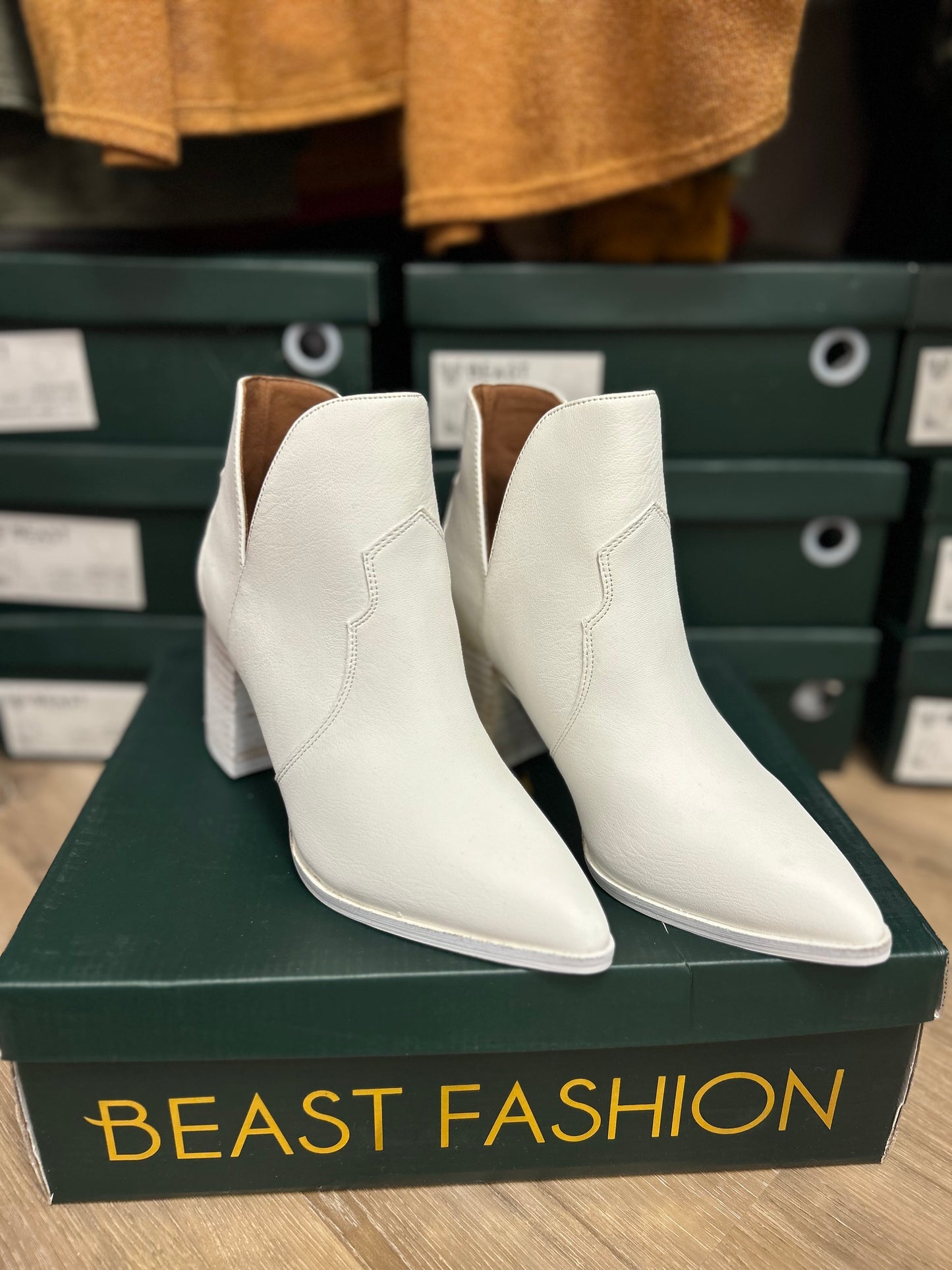 Brooklyn White Boot