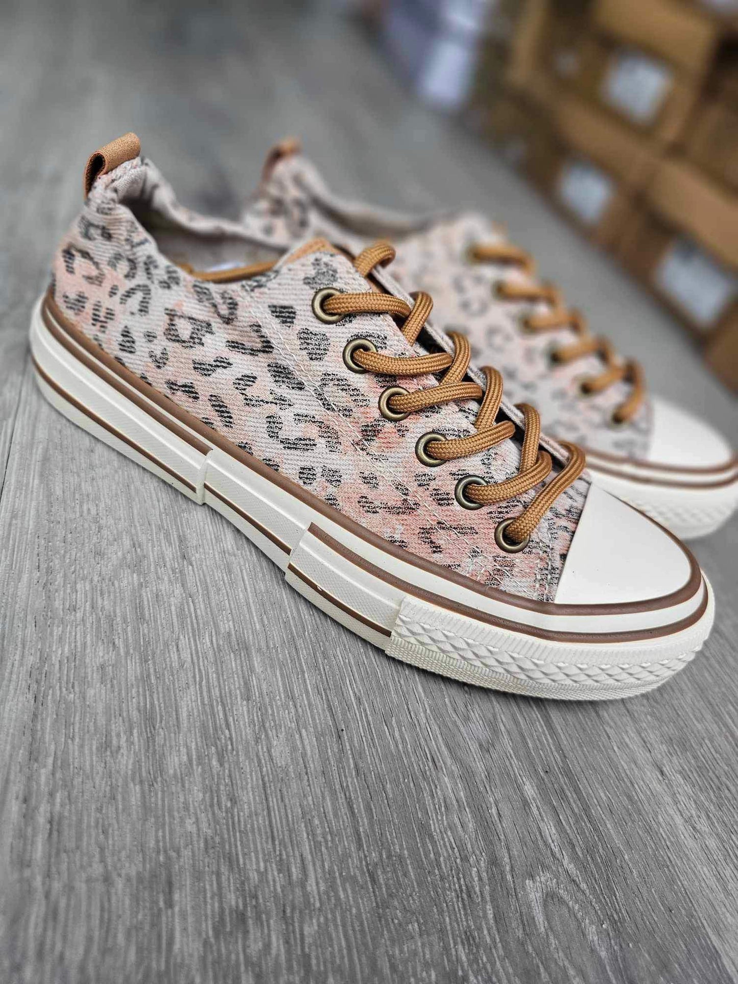 Driana Tennis - TAUPE LEOPARD