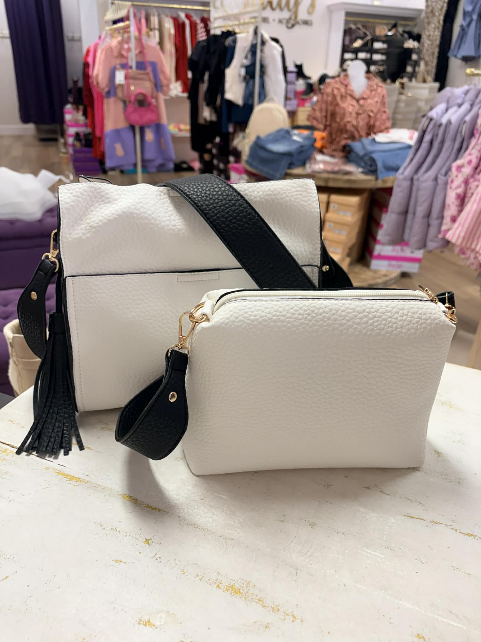 LYLA- 2 in 1 Bucket Bag