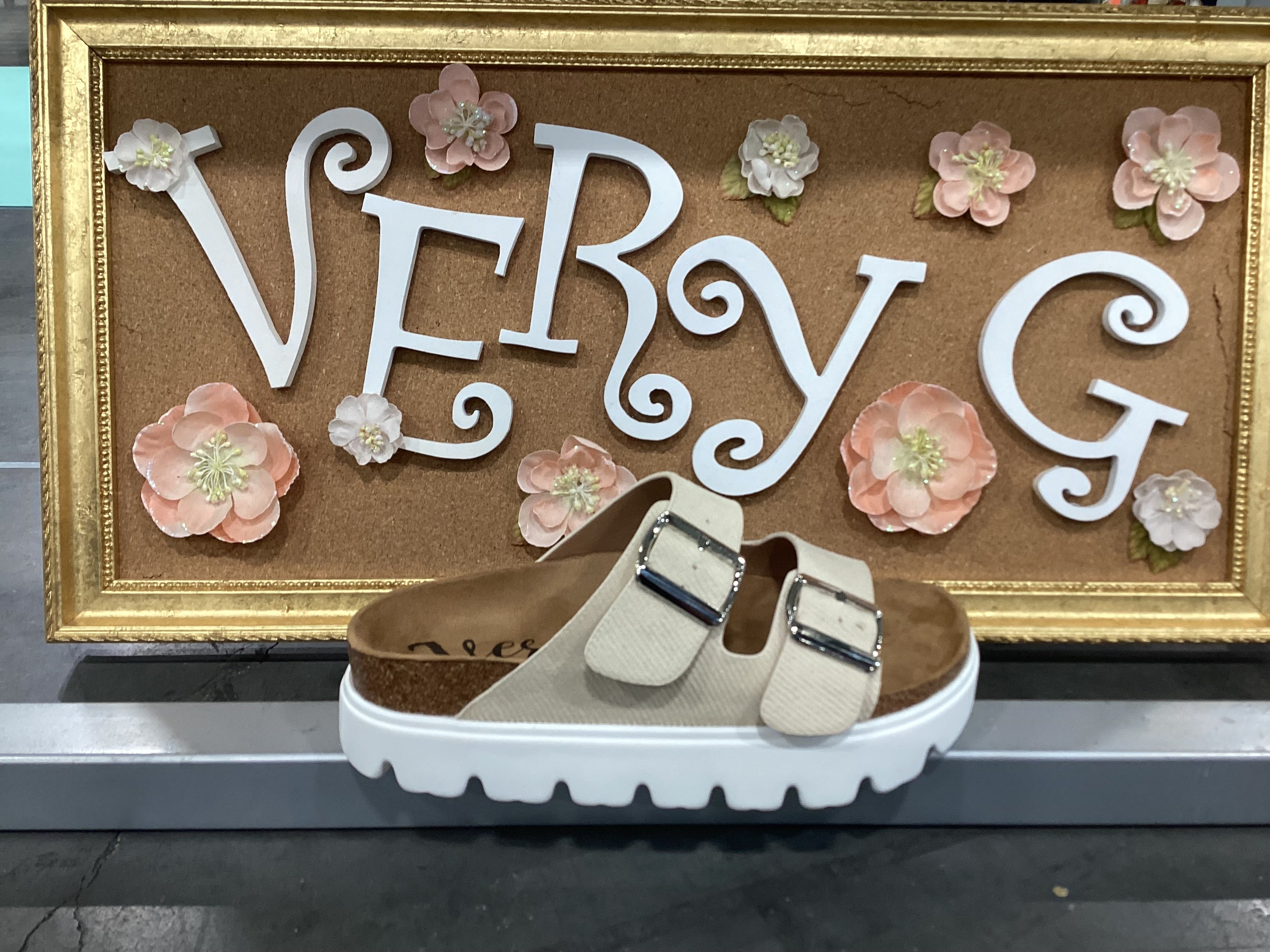 Very G- Jazmin Platform Sandal