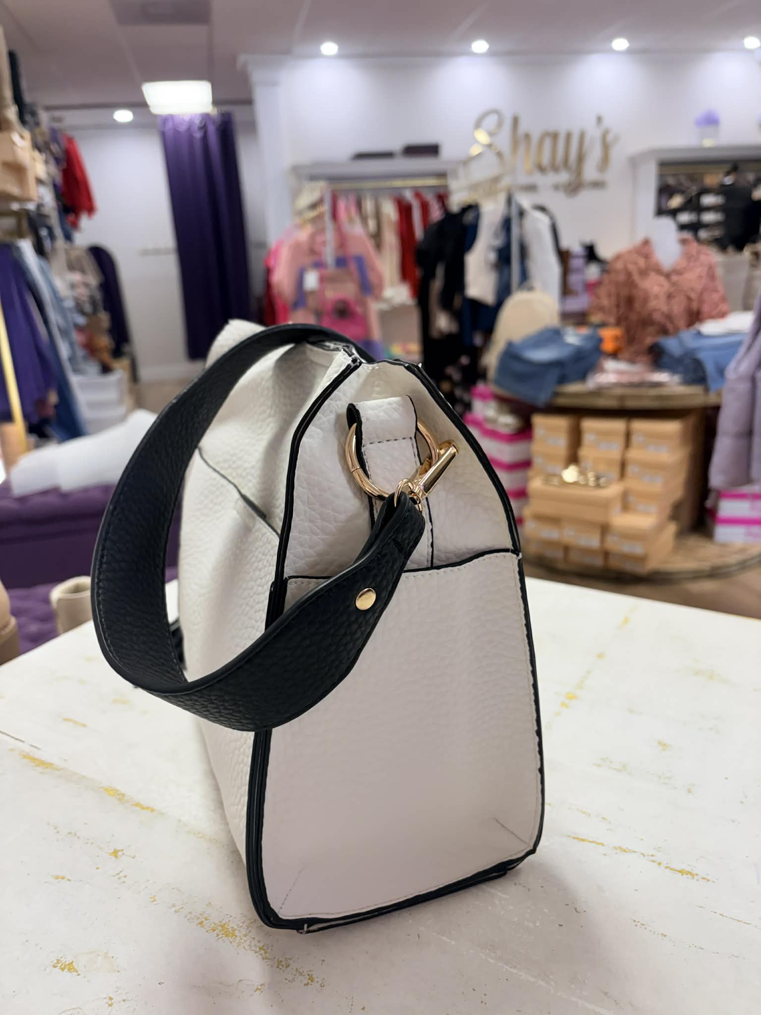 LYLA- 2 in 1 Bucket Bag