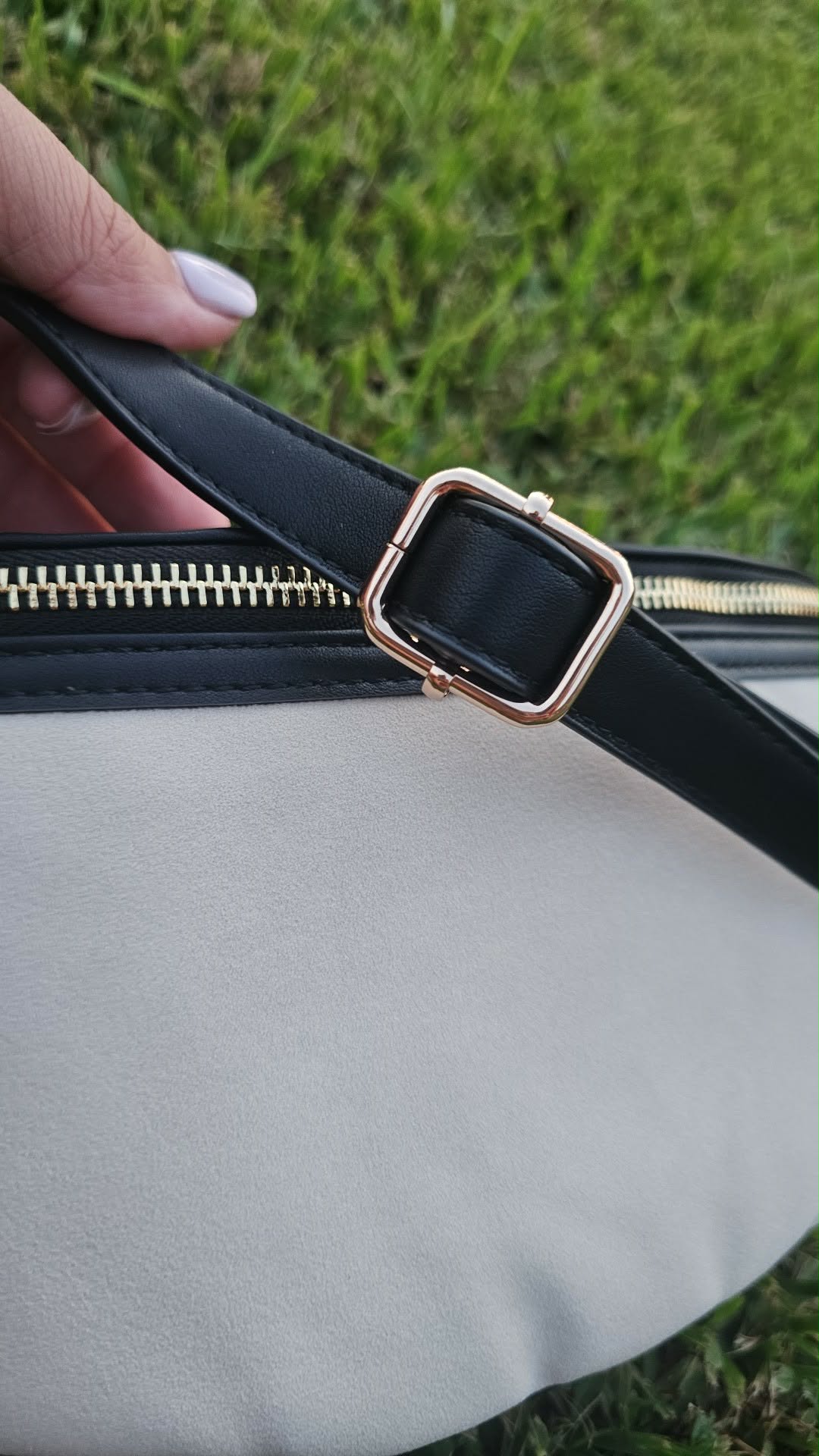 Regina Sling Bag