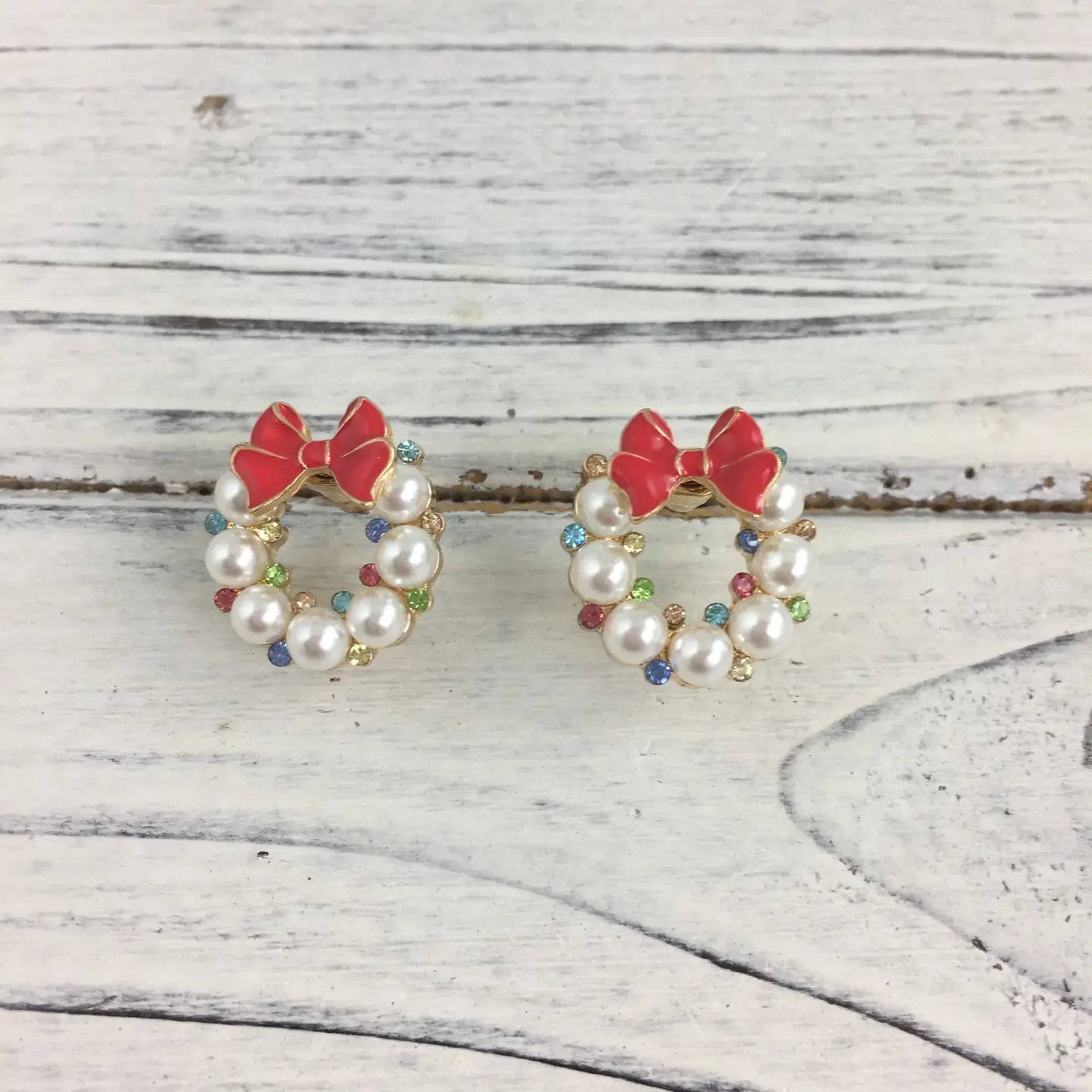 Pearl Christmas Wreath Post Earrings