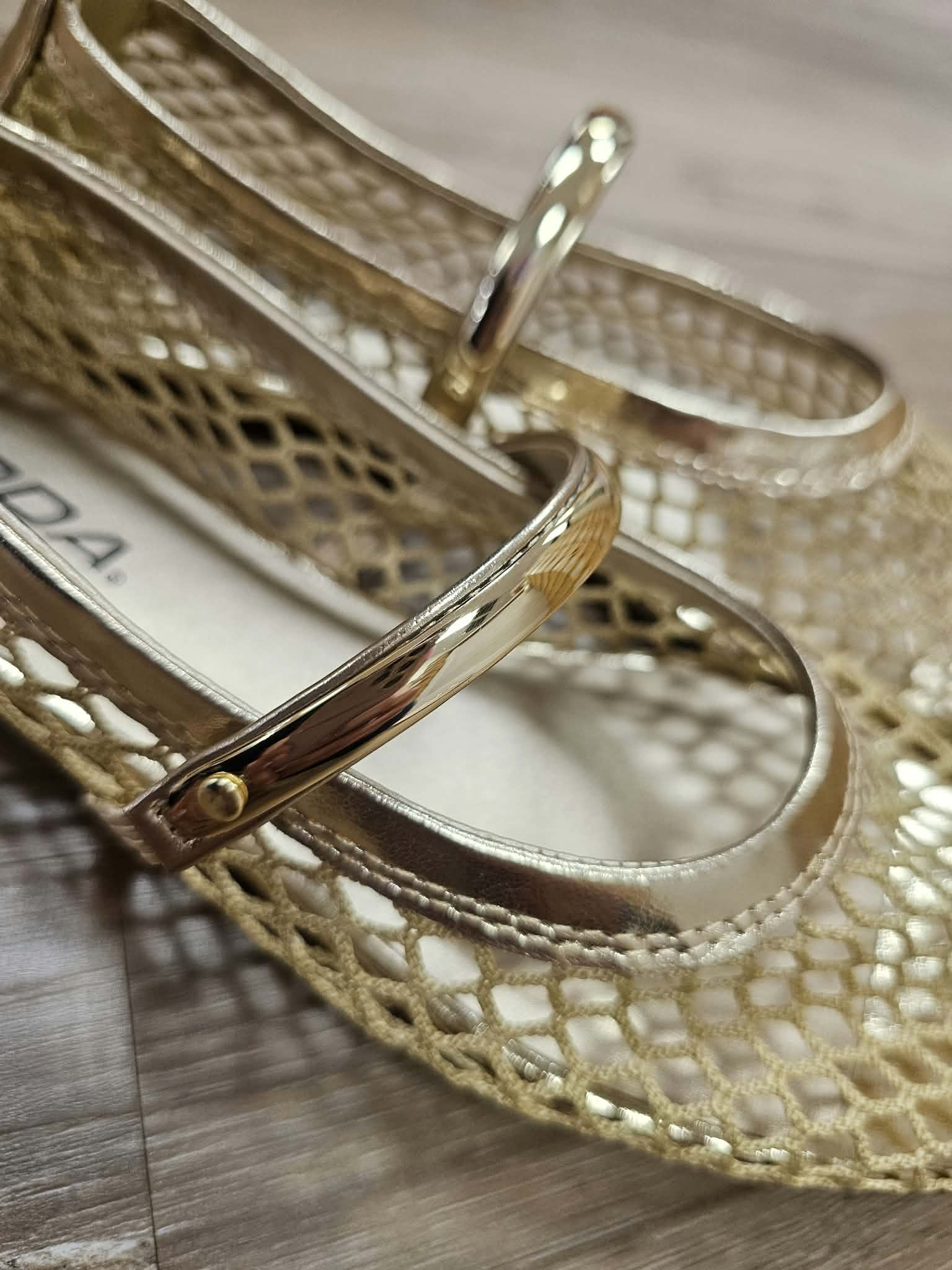 MEGHAN- MESH SANDALS W/GOLD STRAP